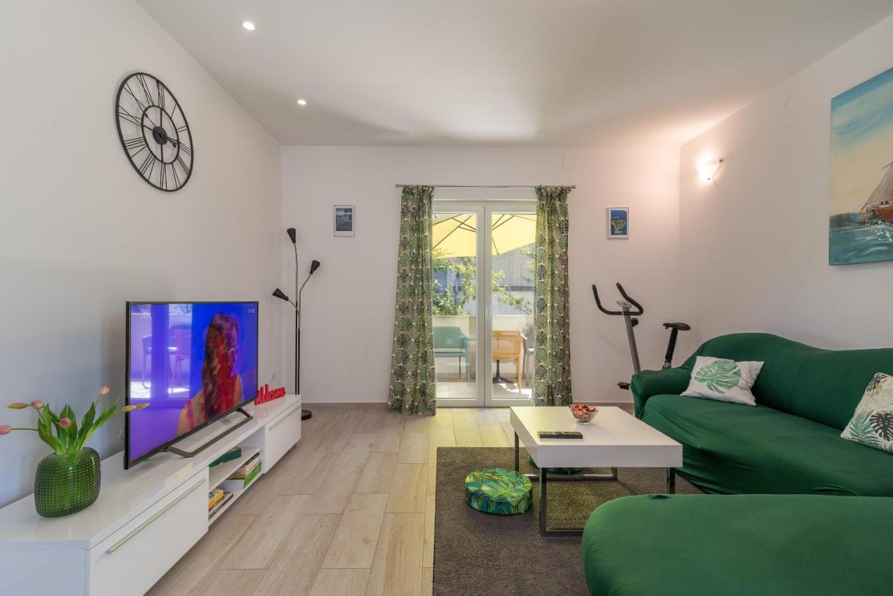 Apartment Ela トロギール エクステリア 写真